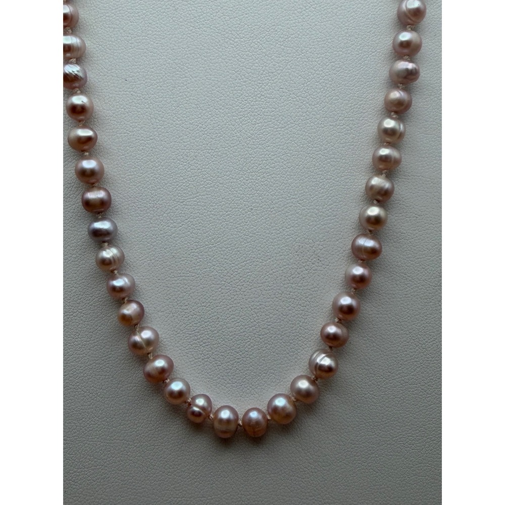 Mauve Pink Freshwater Cultured Pearl Hand Knotted Necklace 18 Inch Baroque Clasp - Picture 7 of 7